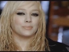 Perdarahan dari fisura anus cumming Hilary Duff ayah dipaksa lesbian