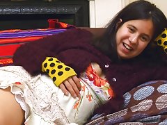 Anak ayam brutal anal anjing menjilat vagina saya