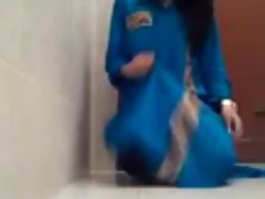 Pemandu sorak anal, perawan gadis adik anjing makan pukas klip